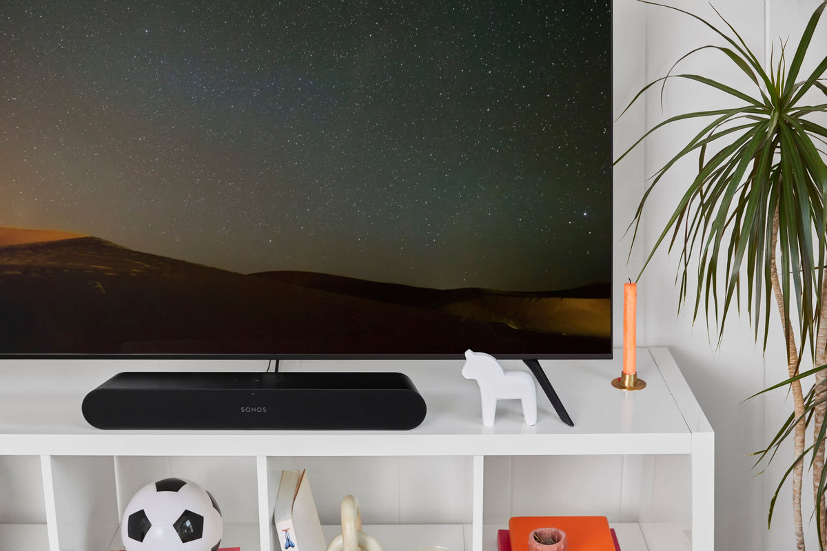 Sonos - Ray All-in-One Soundbar for TV and Music - Black