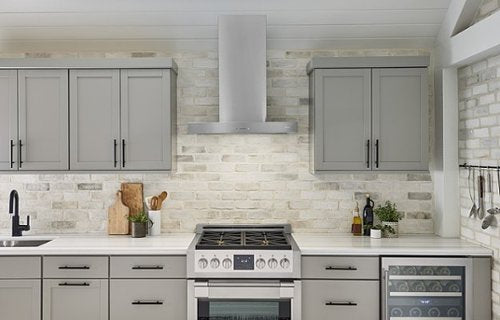 Zephyr - 30 inches - Convertible - Wall Range Hood - Stainless Steel