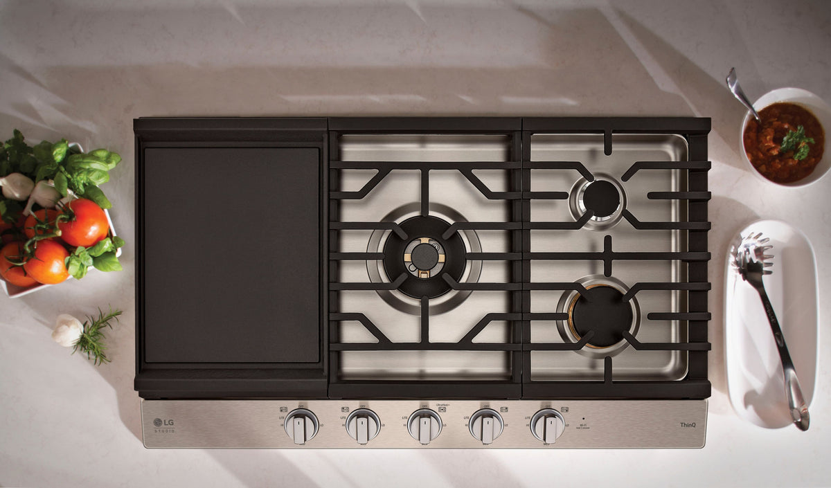 LG - STUDIO 36” Built-In Smart Gas Cooktop with 5 Burners and Griddle - Stainless Steel