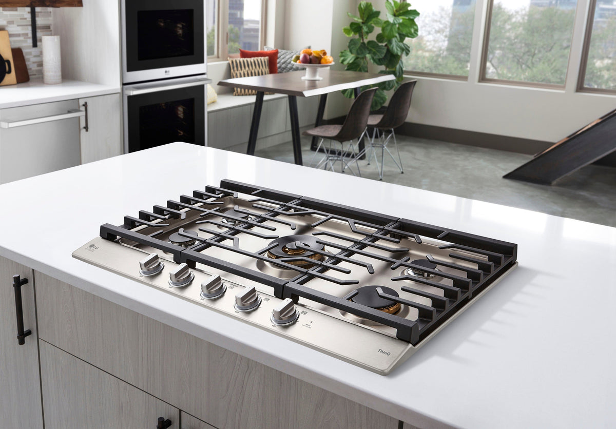 LG - STUDIO 36” Built-In Smart Gas Cooktop with 5 Burners and Griddle - Stainless Steel