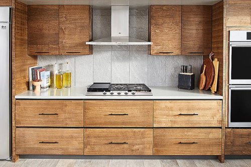 LG - STUDIO 36” Built-In Smart Gas Cooktop with 5 Burners and Griddle - Stainless Steel