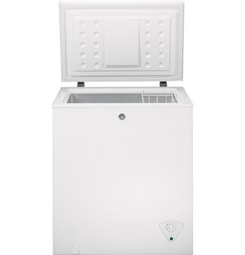 GE - 5.0 Cu. Ft. Garage-Ready Chest Freezer - White