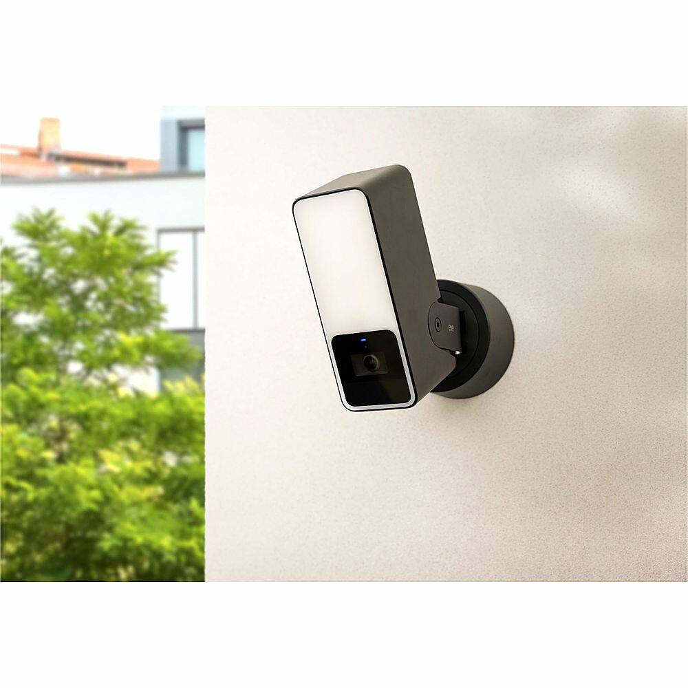 Eve - Outdoor Cam - Secure floodlight camera with Apple HomeKit Secure Video technology - White