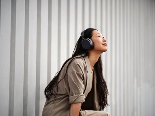 Sennheiser - MOMEMTUM 4 Wireless Adaptive Noise-Canceling Over-The-Ear Headphones - Black