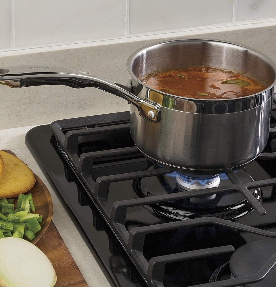 GE Profile - 30" Built-In Gas Cooktop with 4 burners and Downdraft Vent - Black