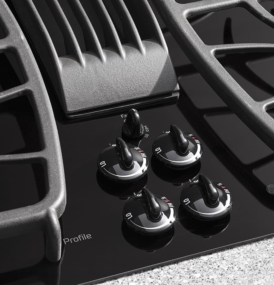GE Profile - 30" Built-In Gas Cooktop with 4 burners and Downdraft Vent - Black