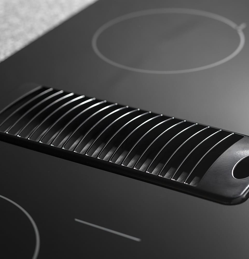 GE Profile - 30" Built-In Downdraft Electric Cooktop with 4 Burners - Stainless Steel