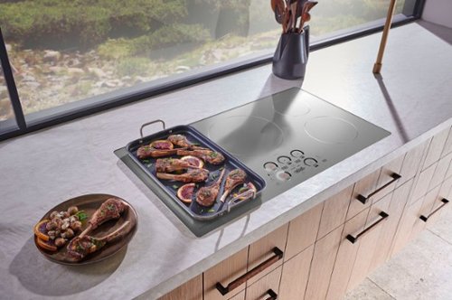 Monogram - 30" Built-In Electric Cooktop with 4 Induction Cooking Elements and Precision Temperature Control - Silver