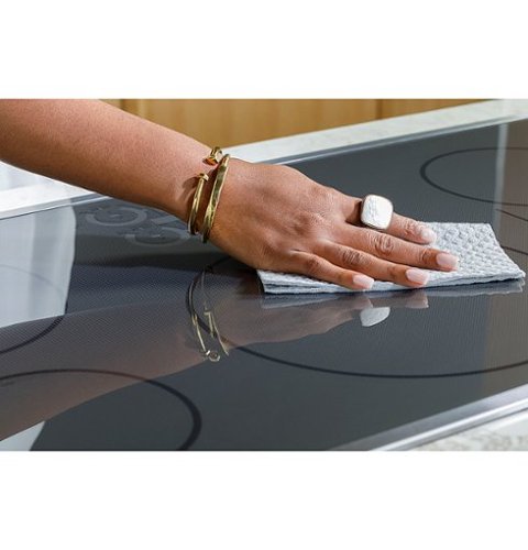 Café - ENERGY STAR 36" Built-In Touch Control Electric Induction Cooktop - Black