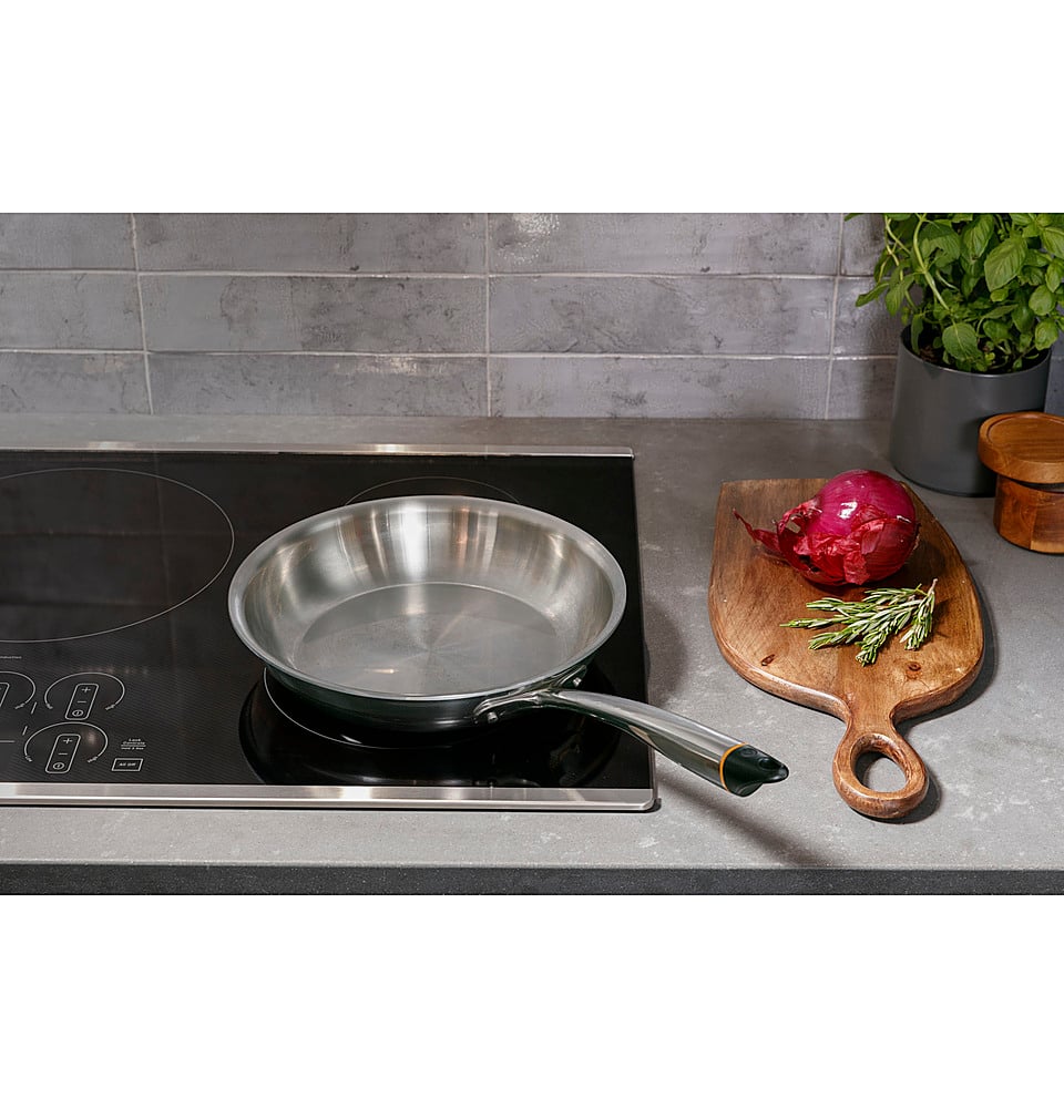 GE Profile - ENERGY STAR 30" Built-In Touch Control Electric Induction Cooktop - Stainless Steel on Black