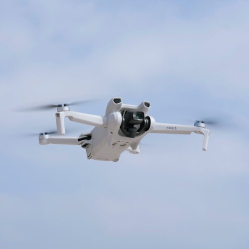 DJI - Geek Squad Certified Refurbished Mini 3 Fly More Combo Drone with Remote Controller with a Screen - Gray