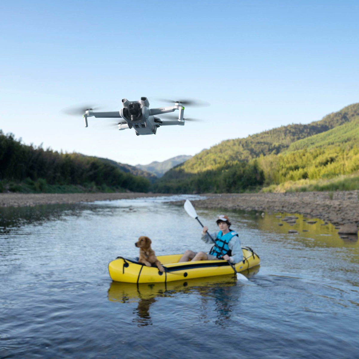 DJI - Geek Squad Certified Refurbished Mini 3 Fly More Combo Drone with Remote Controller with a Screen - Gray