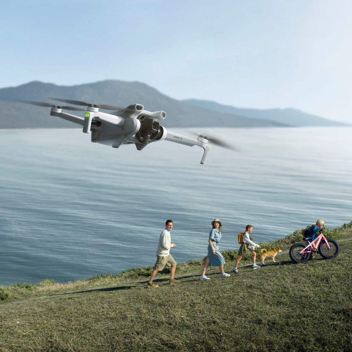 DJI - Geek Squad Certified Refurbished Mini 3 Fly More Combo Drone with Remote Controller with a Screen - Gray
