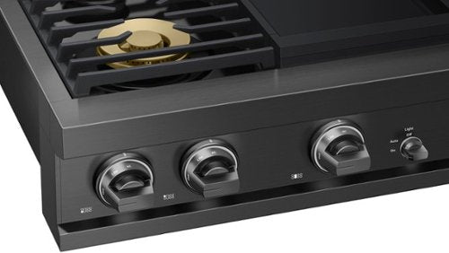 Dacor - 48 in. Wide 6 Burner Built-In Gas Rangetop withGriddle - Graphite Steel