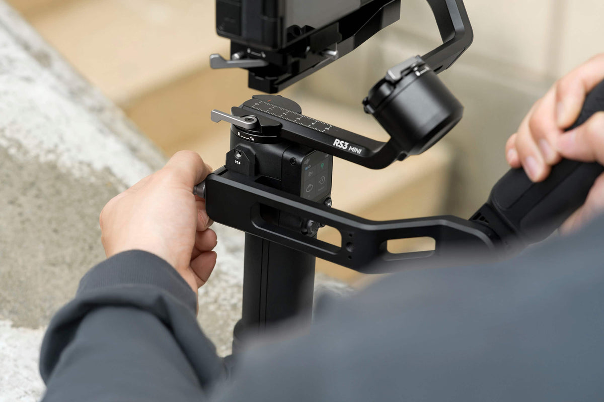 DJI - RS 3 Mini 3-Axis Gimbal Stabilizer - Black
