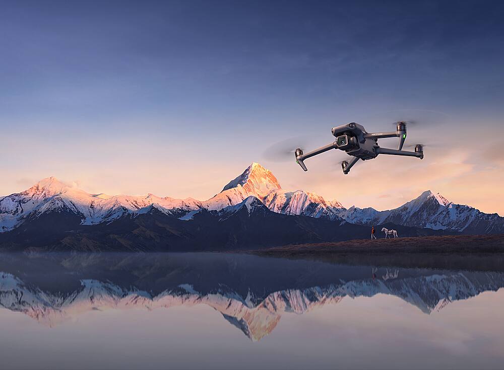 DJI - Geek Squad Certified Refurbished Mavic 3 Classic and Remote Controller with Built-in Screen - Gray
