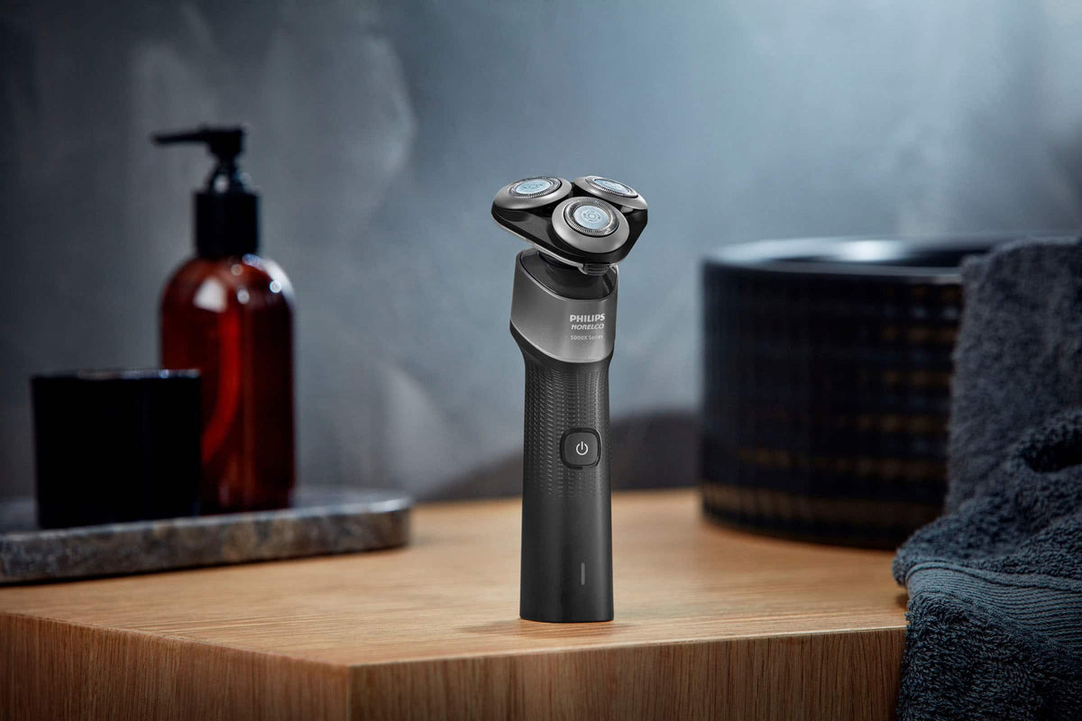 Philips Norelco - Shaver 5000X, Rechargeable Wet & Dry Shaver with Precision Trimmer - Silver/ Black