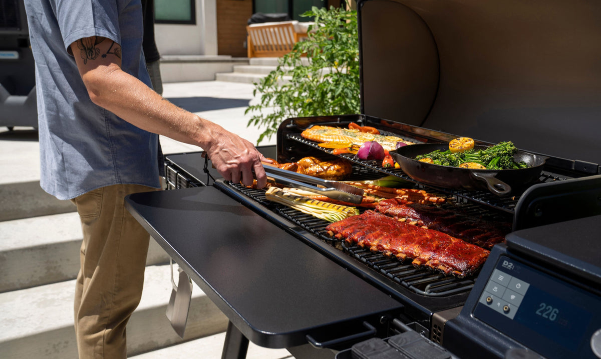 Traeger Grills - Ironwood XL Pellet Grill - Black