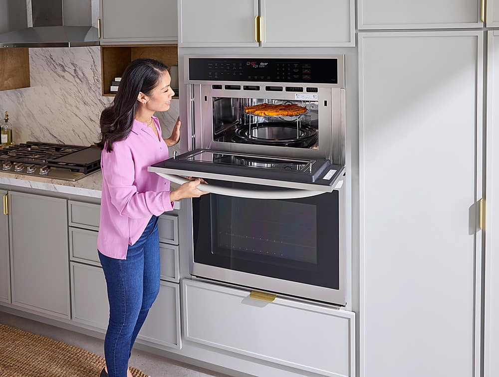 LG - 30-in Wide Smart Built-In Electric Convection Combination Wall Oven with Microwave and Air Fry - Stainless Steel