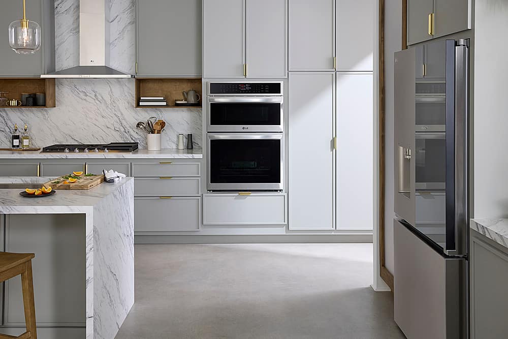 LG - 30-in Wide Smart Built-In Electric Convection Combination Wall Oven with Microwave and Air Fry - Stainless Steel