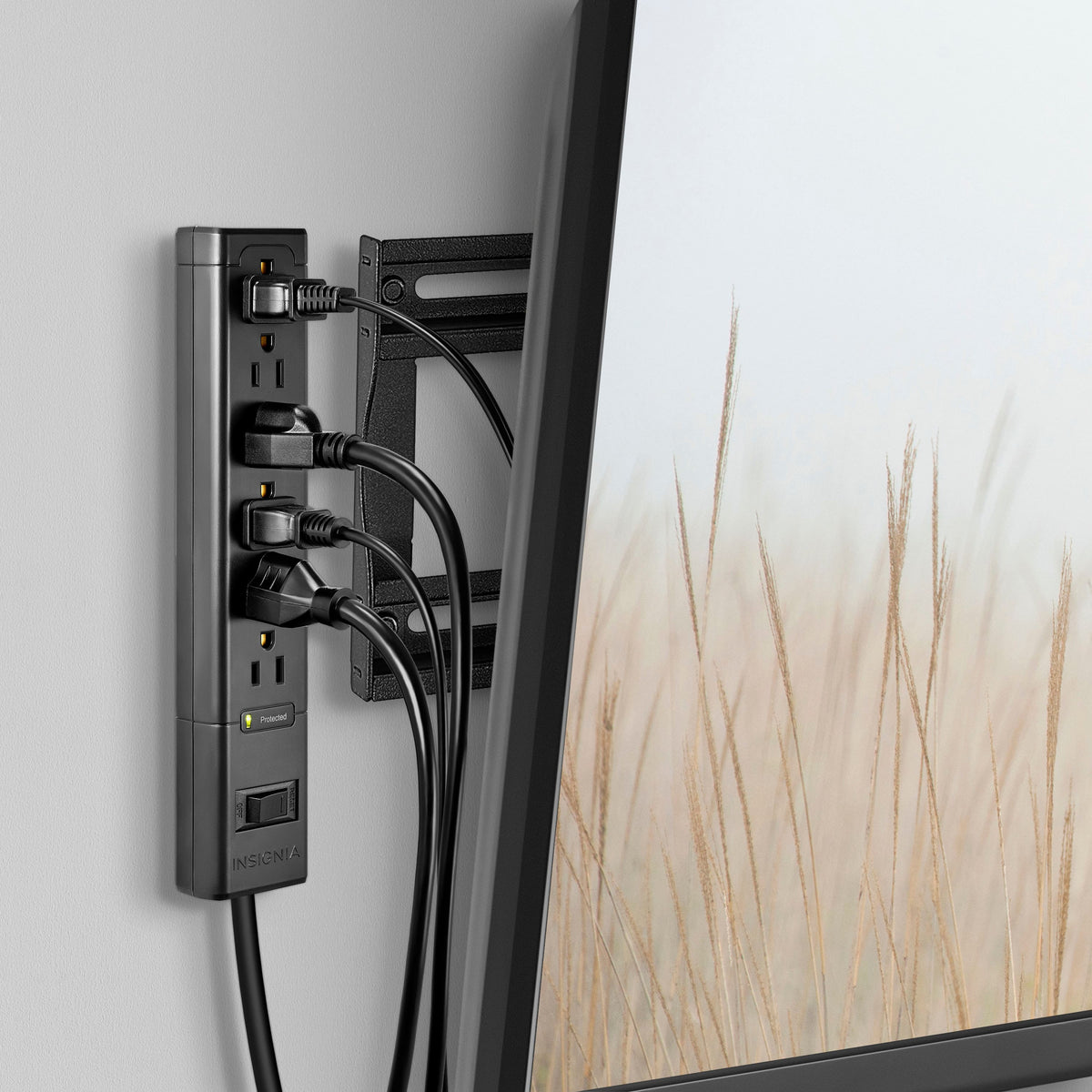 Insignia™ - 6-Outlet 1,080 Joules Surge Protector - Black