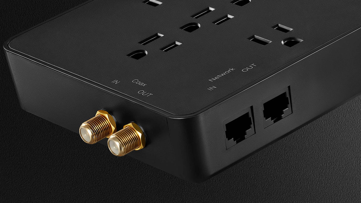 Rocketfish™ - 12-Outlet Strip/1-USB-C/1-USB 4,680 Joules Surge Protector - Black