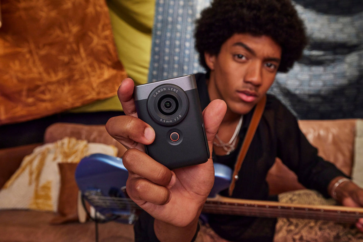 Canon - PowerShot V10 4K Video 20.9-Megapixel Digital Camera for Vloggers and Content Creators - Silver