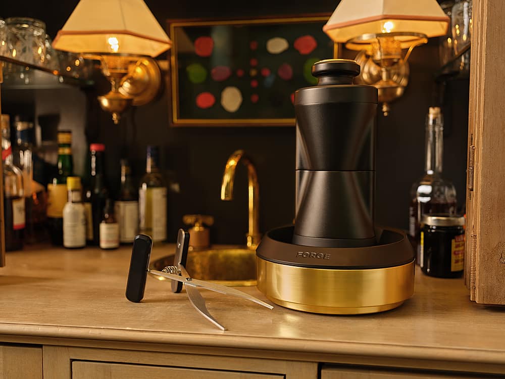 Monogram - Forge Heated Ice Press - Black