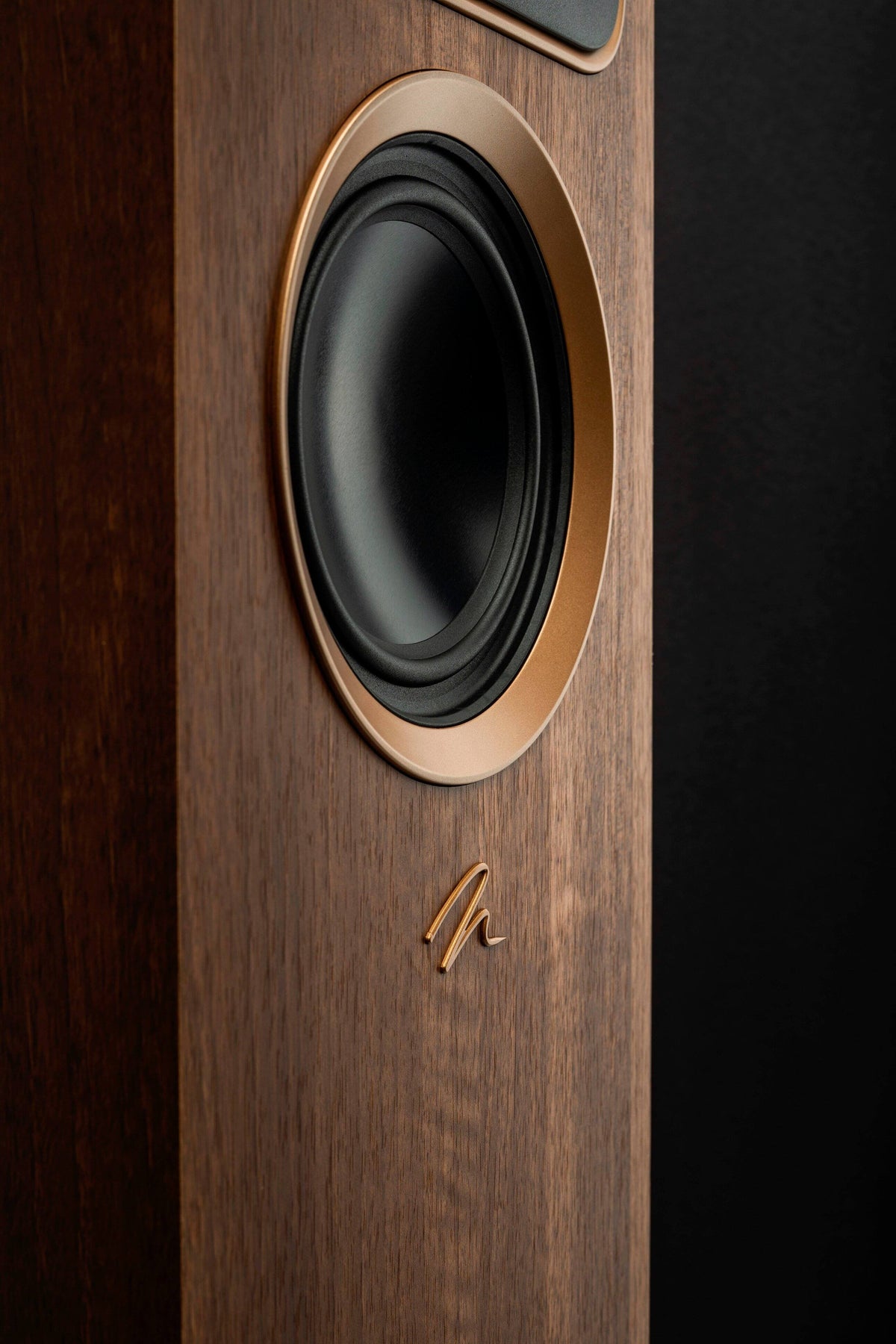 MartinLogan - Motion Foundation F2 3-Way Floorstanding Speaker with 5.5” Midrange and Triple 6.5” Bass Drivers (Each) - Walnut