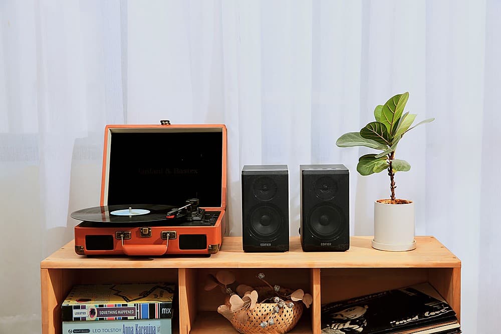 Edifier - R33BT 10W Bluetooth Bookshelf Speakers (Pair) - Black