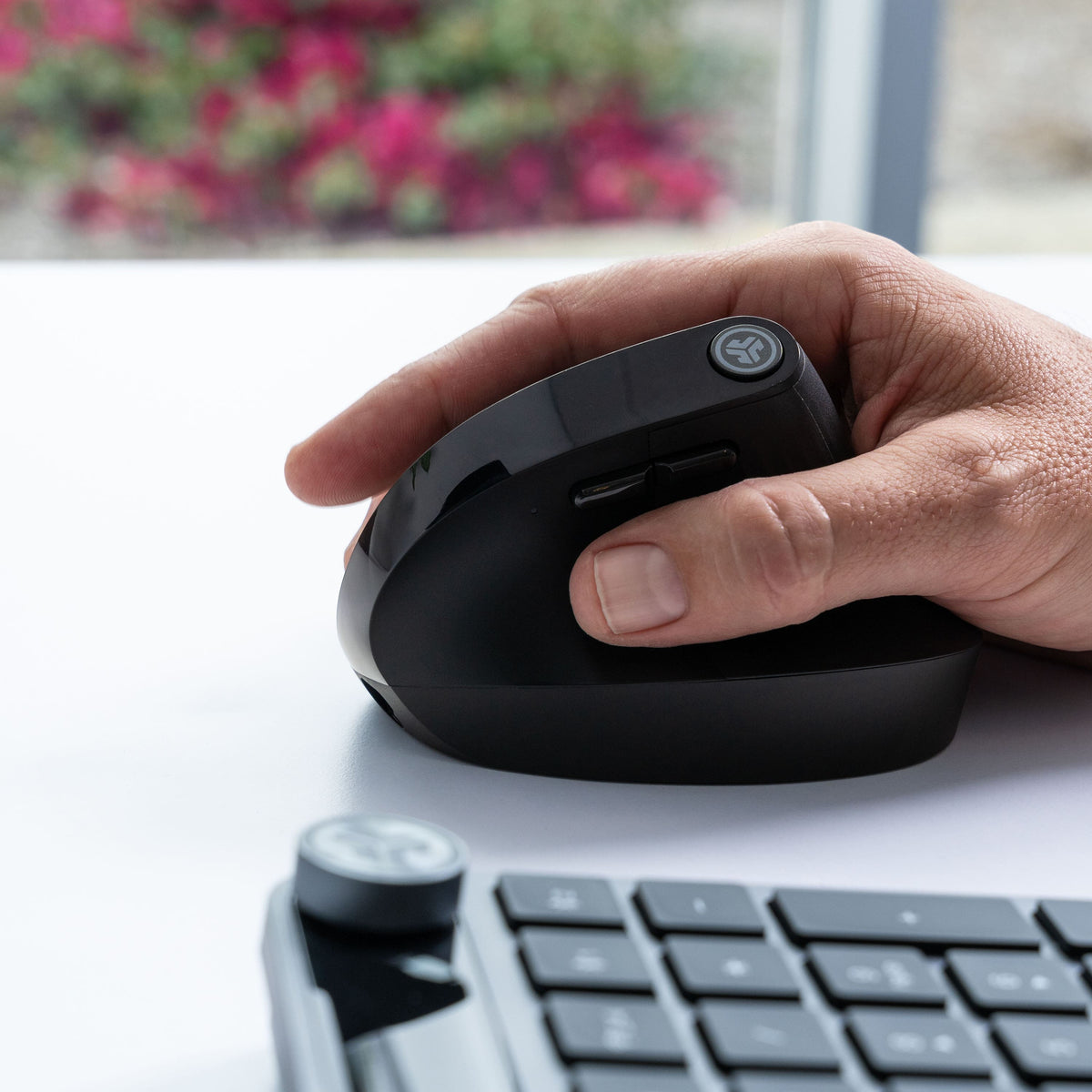 JLab - JBuds Ergonomic Wireless Mouse - Wireless - Black