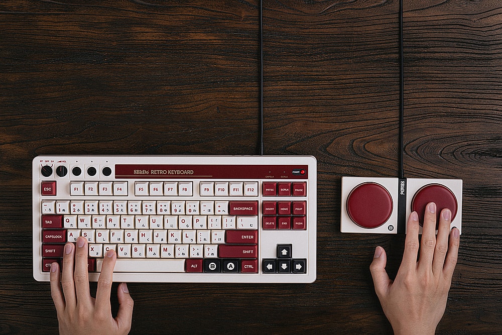 8BitDo - Retro Mechanical Keyboard - Fami Edition