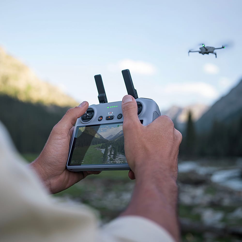 DJI - Geek Squad Certified Refurbished Mini 4 Pro Fly More Combo Drone and RC 2 Remote Control with Built-in Screen - Gray