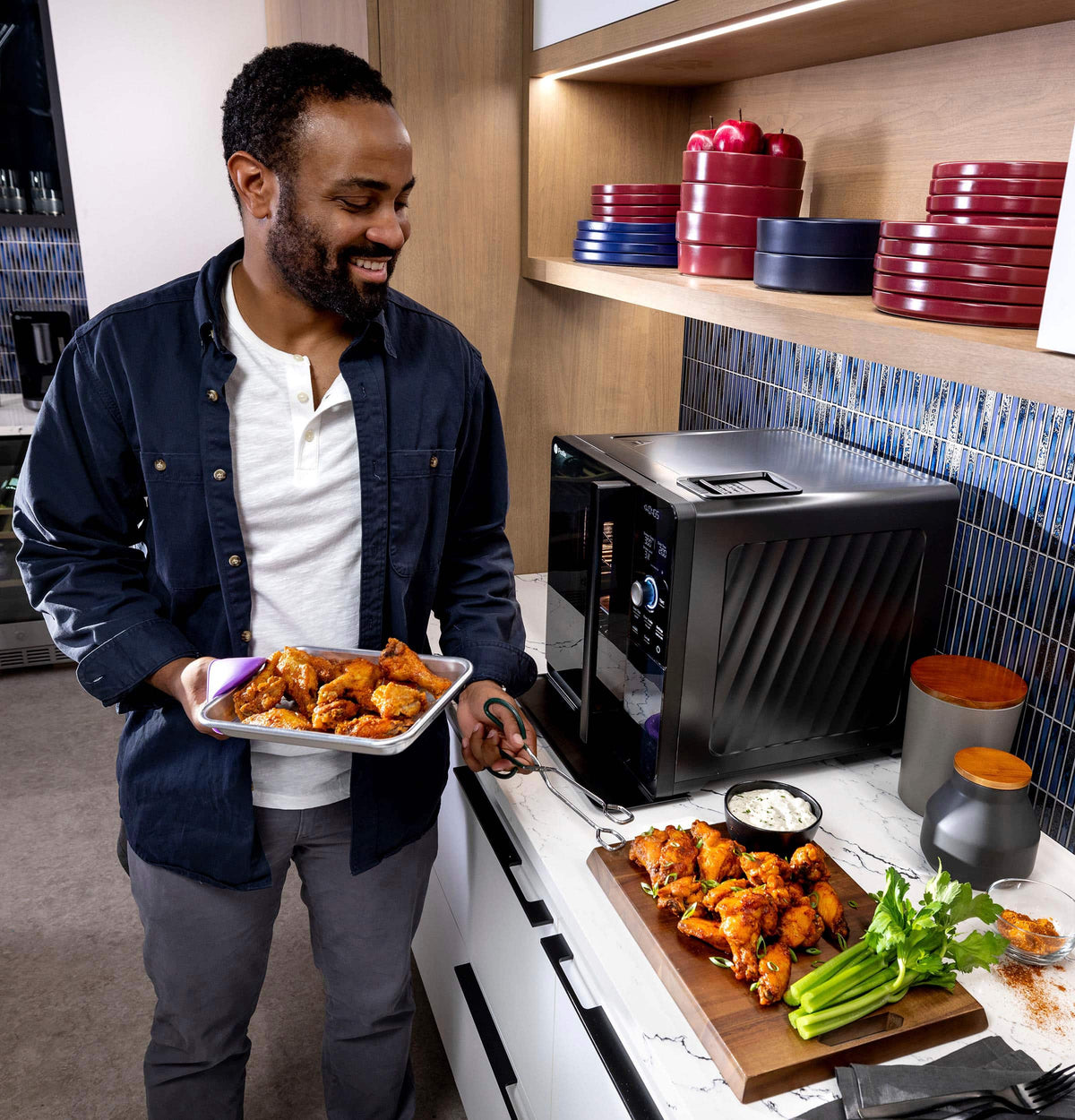GE Profile - Smart Indoor Smoker - Black