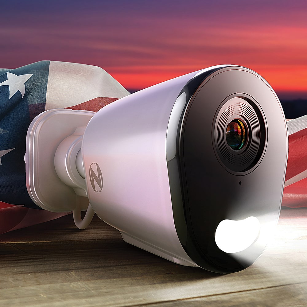 Night Owl - Indoor/Outdoor Plug-In Wi-Fi 4K Security Camera with 2-Way Audio - White