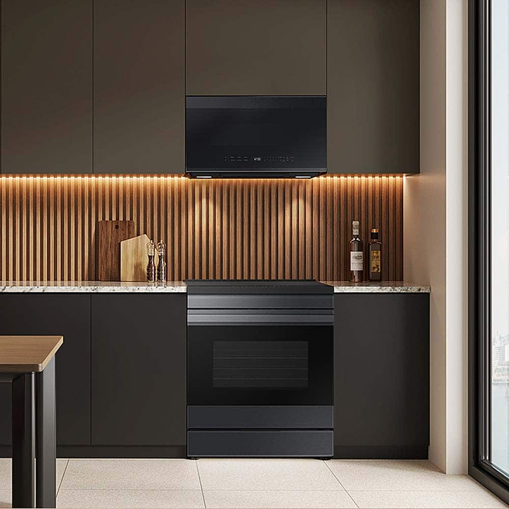 Samsung - 30 in. Wide 4 Burner Bespoke 6.3 Cu. Ft. Slide-In Electric Induction Range with Ambient Edge Lighting - Matte Black Steel