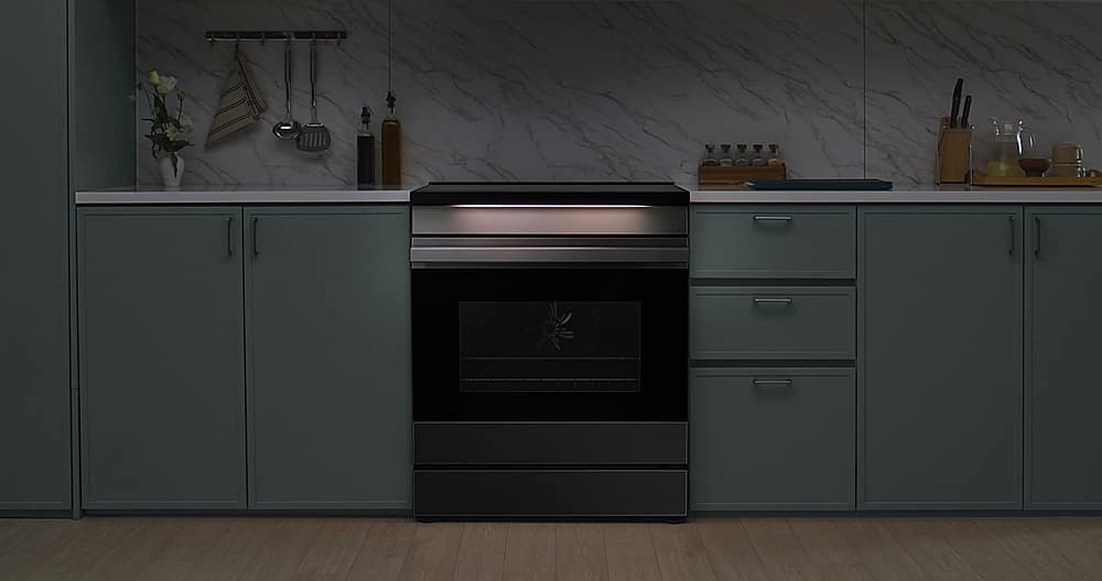 Samsung - 30 in. Wide 4 Burner Bespoke 6.3 Cu. Ft. Slide-In Electric Induction Range with Ambient Edge Lighting - Matte Black Steel