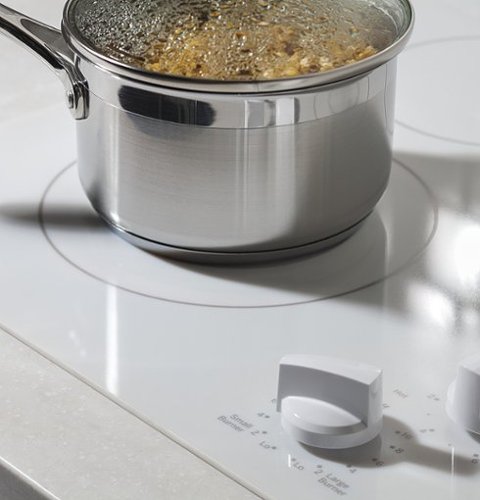 GE - 30" Built-In Electric Cooktop - White