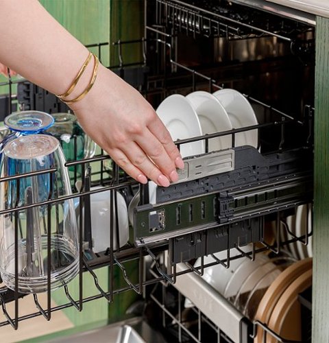 Café - 24" Top Control Smart Built-In Stainless Steel Tub Dishwasher with 3rd Rack, UltraWash and 44 dBA - Stainless Steel