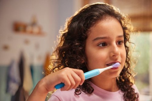 Philips - One for Kids Battery Toothbrush - Gradient Blue Fade