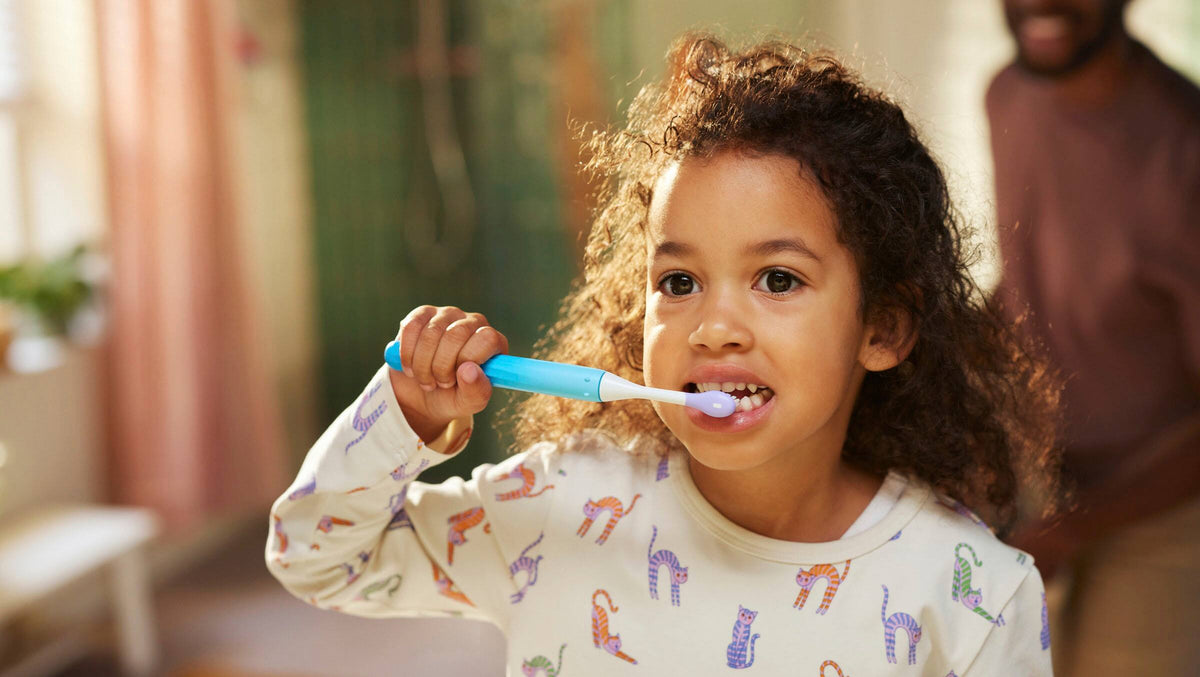 Philips - One for Kids Battery Toothbrush - Gradient Blue Fade