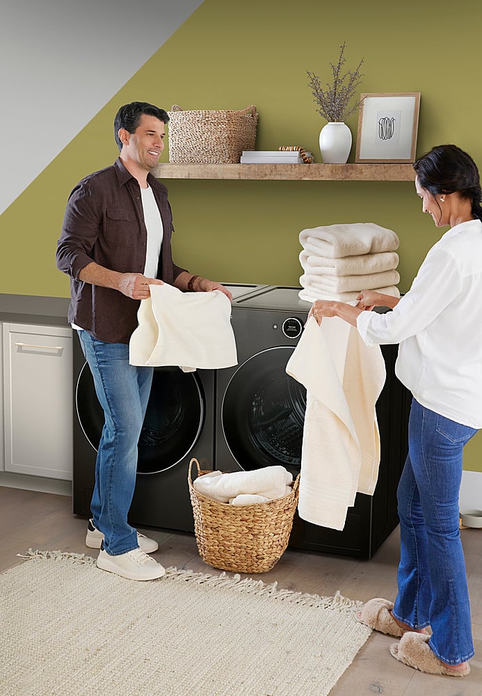 LG - 7.8 Cu. Ft. Stackable Smart Electric Dryer with Ventless Heat Pump Technology - Black Steel