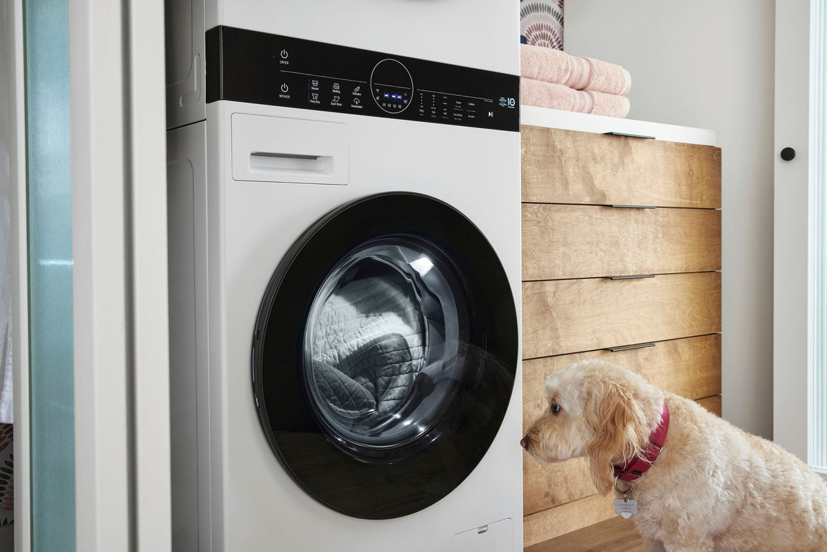 LG - 2.4 Cu. Ft. HE Smart Front Load Washer and 4.2 Cu. Ft. Electric Dryer WashTower wSteam and Ventless Heat Pump Technology - White