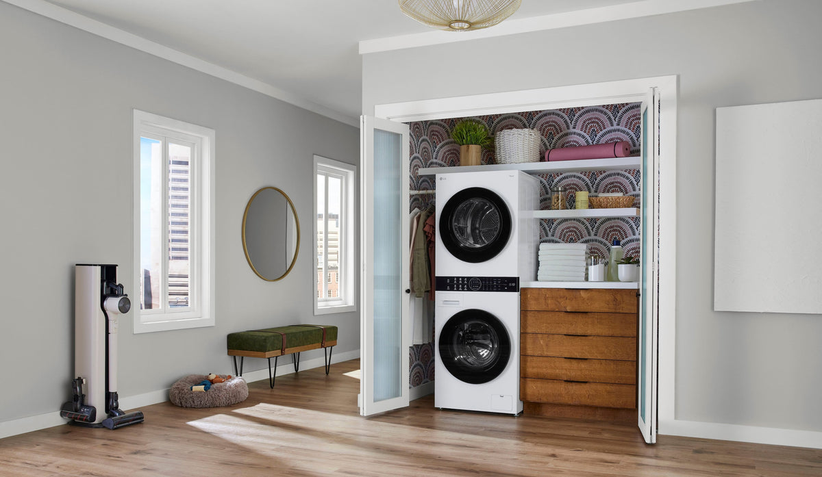 LG - 2.4 Cu. Ft. HE Smart Front Load Washer and 4.2 Cu. Ft. Electric Dryer WashTower wSteam and Ventless Heat Pump Technology - White