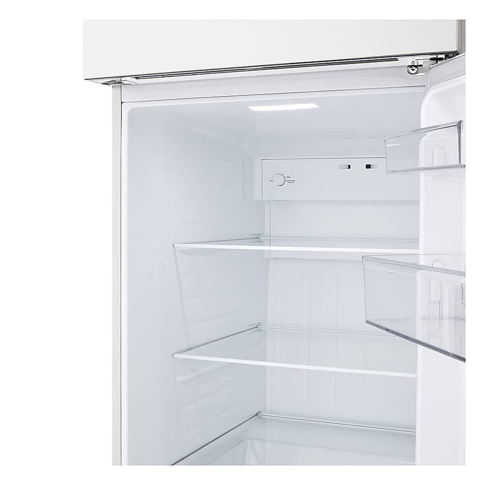LG - 30-in Wide 17.5 Cu. Ft. Garage Ready Top Freezer Refrigerator with Reversible Doors - White