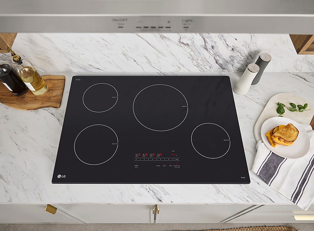 LG - 30-in Wide Built-in Electric Induction Smart Cooktop with 4 Elements and UltraHeat 4.3kW Power Element - Black Ceramic