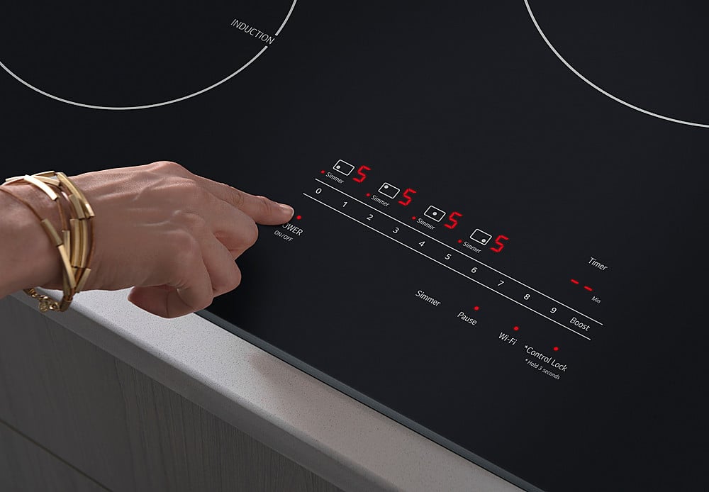 LG - 30-in Wide Built-in Electric Induction Smart Cooktop with 4 Elements and UltraHeat 4.3kW Power Element - Black Ceramic