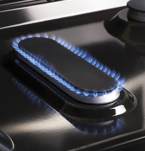 GE - 30 in. Wide 5 Burners 5.3 Cu. Ft. Freestanding Gas Convection Range with Steam Cleaning and EasyWash Oven Tray - Stainless Steel