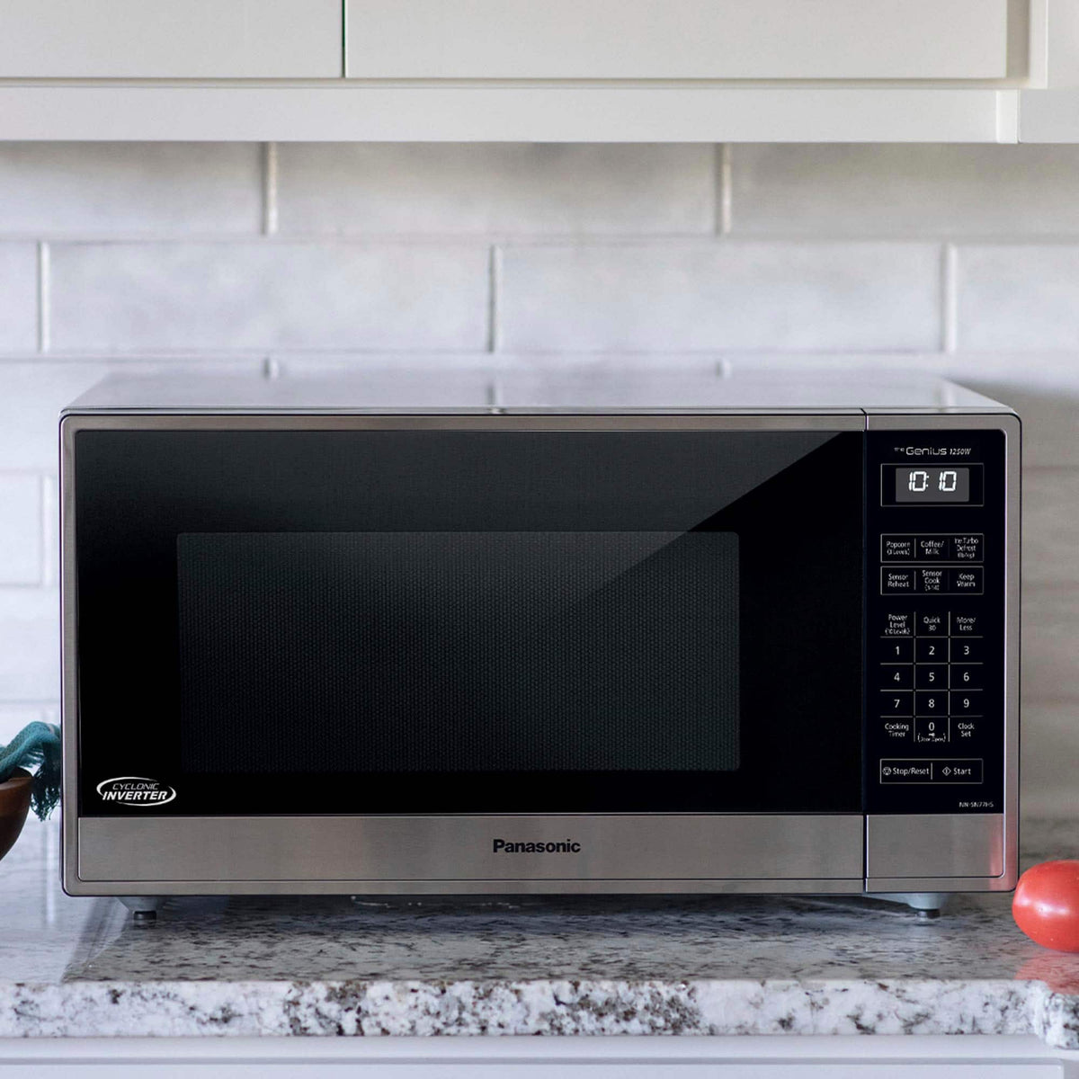 Panasonic - 1.6 Cu. Ft. 1250Watt Countertop Microwave Oven with Cyclonic Inverter Technology - Stainless Steel/silver