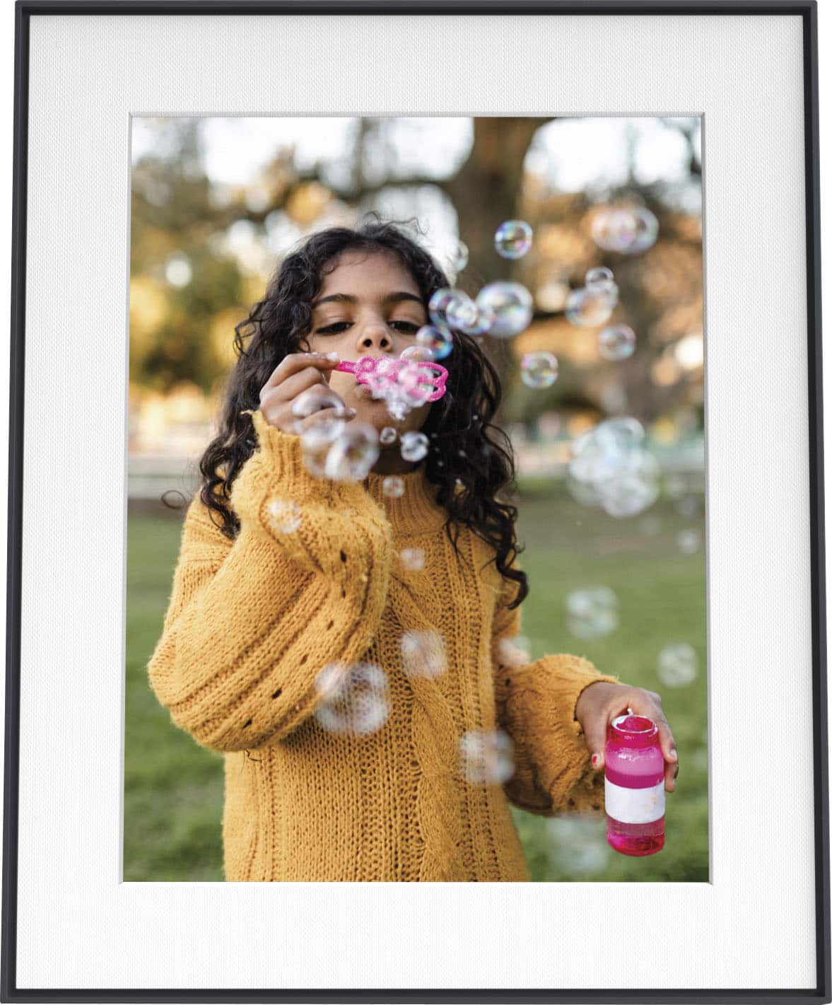 Aura Home - Walden 15" Digital WiFi Frame - Matted Ink